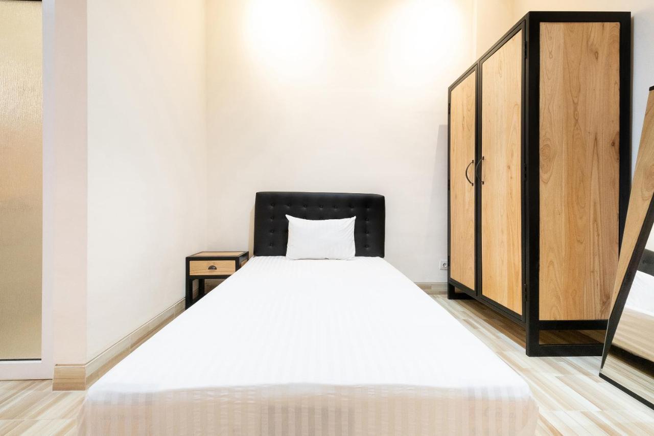 Oyo Life 2801 Sari Panguripan Otel Kejayan Dış mekan fotoğraf